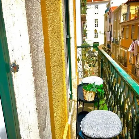 Charming Flat In Chiado-lisbon Appartement Lisboa